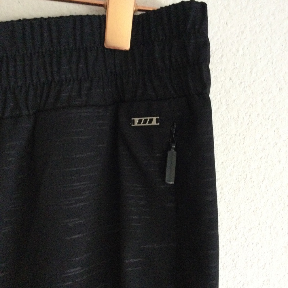 LORNA JANE Balance Active Tie 3/4 Crop Pant Black Sz Large - Picture 4 of 15